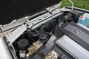 BMW 740i 1992 года  (UK)